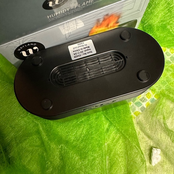 Aromatherapy Humidifier and Diffuser with flame light effect - Picture 10 of 12